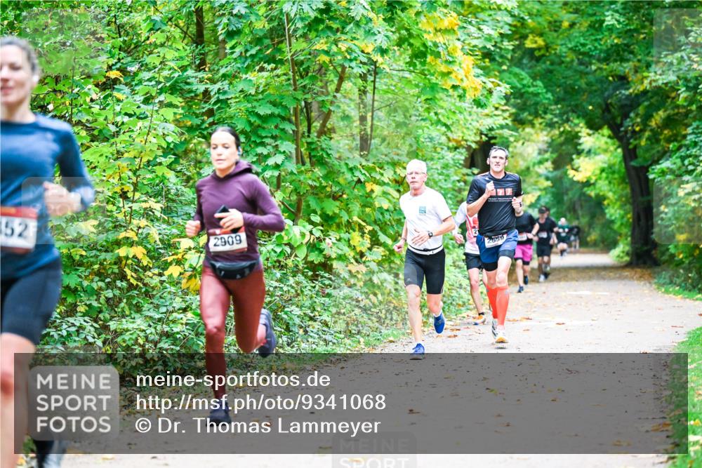 12.10.2025 - Bramfelder Halbmarathon 2025 Dr. Thomas Lammeyer http://msf.ph/oto/9341068 12.10.2025 09:50:37 Laufen 152, 2909, 2659 meine-sportfotos.de