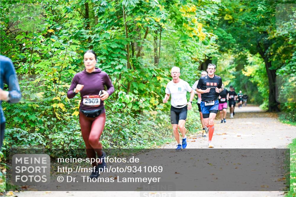 12.10.2025 - Bramfelder Halbmarathon 2025 Dr. Thomas Lammeyer http://msf.ph/oto/9341069 12.10.2025 09:50:38 Laufen 2909, 2659 meine-sportfotos.de