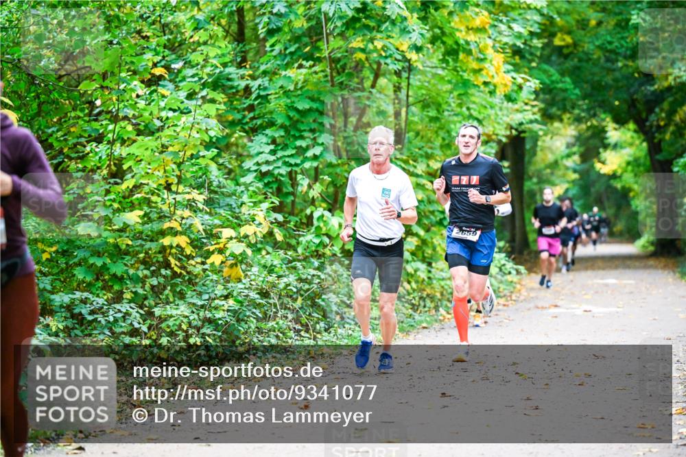 12.10.2025 - Bramfelder Halbmarathon 2025 Dr. Thomas Lammeyer http://msf.ph/oto/9341077 12.10.2025 09:50:39 Laufen 2659 meine-sportfotos.de
