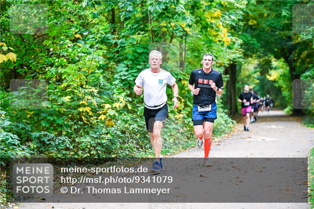 12.10.2025 - Bramfelder Halbmarathon 2025 Dr. Thomas Lammeyer http://msf.ph/oto/9341079 12.10.2025 09:50:39 Laufen 2659 meine-sportfotos.de