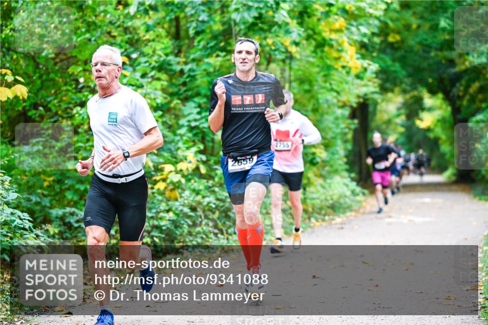 12.10.2025 - Bramfelder Halbmarathon 2025 Dr. Thomas Lammeyer http://msf.ph/oto/9341088 12.10.2025 09:50:40 Laufen 2659, 2755 meine-sportfotos.de