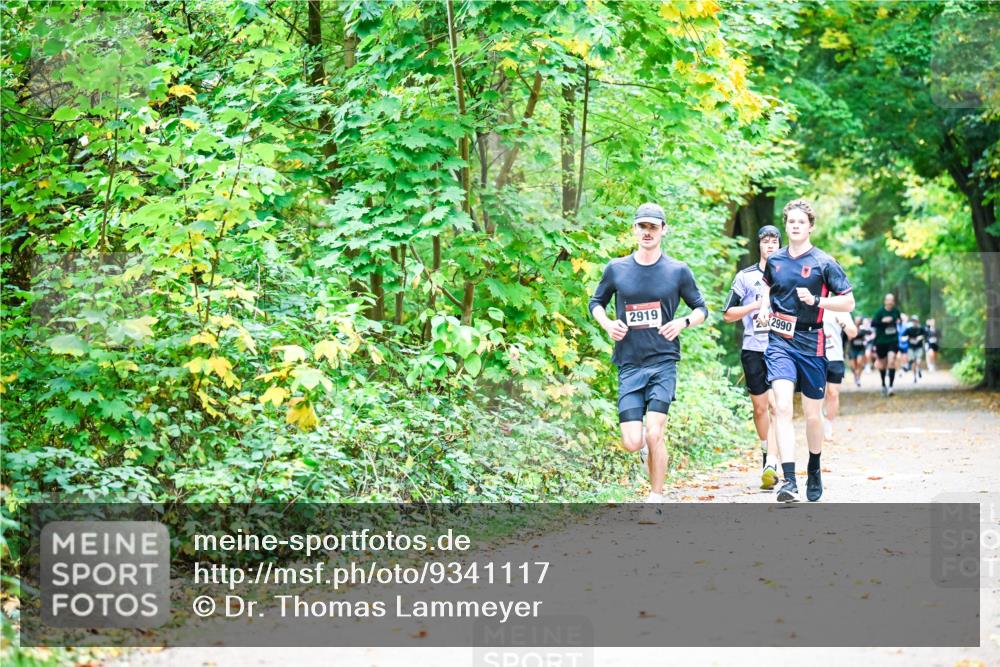 12.10.2025 - Bramfelder Halbmarathon 2025 Dr. Thomas Lammeyer http://msf.ph/oto/9341117 12.10.2025 09:50:47 Laufen 2919, 2990 meine-sportfotos.de