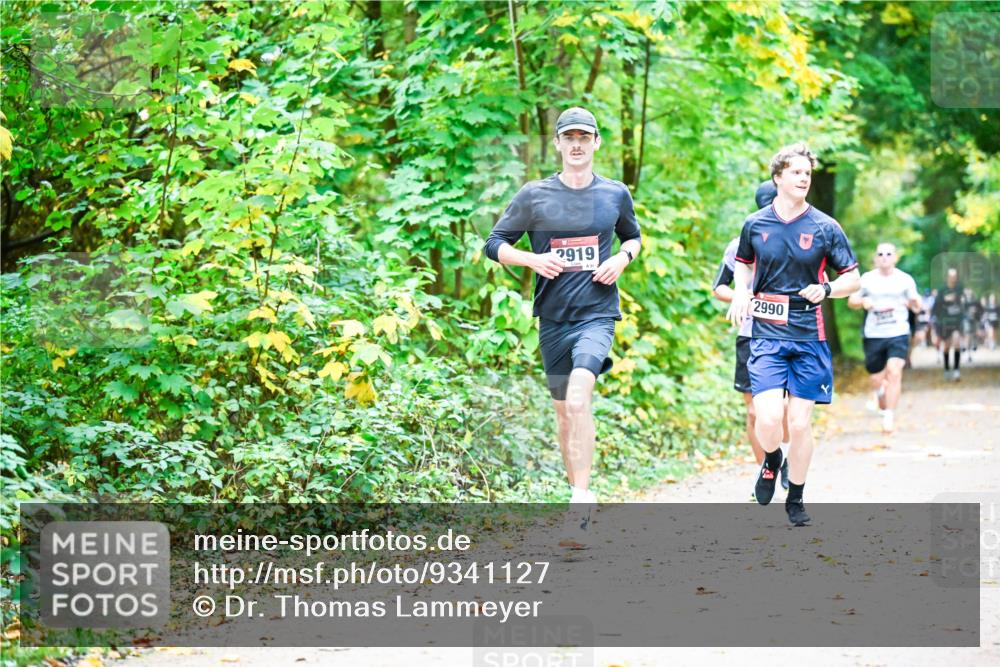12.10.2025 - Bramfelder Halbmarathon 2025 Dr. Thomas Lammeyer http://msf.ph/oto/9341127 12.10.2025 09:50:49 Laufen 2919, 2990 meine-sportfotos.de