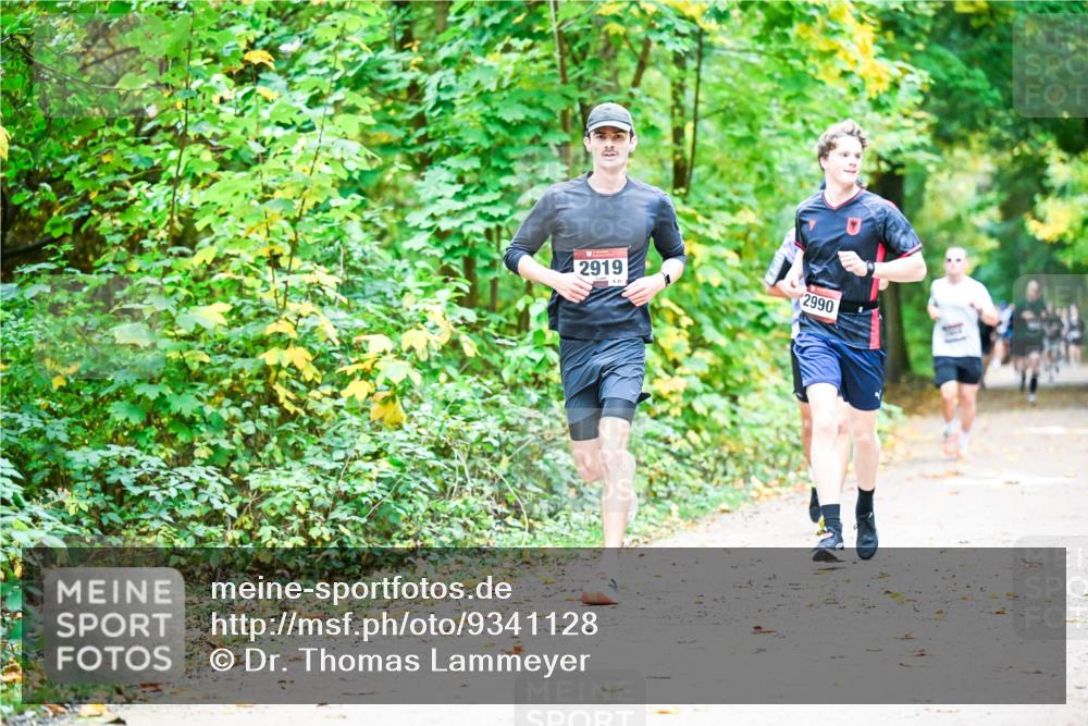 12.10.2025 - Bramfelder Halbmarathon 2025 Dr. Thomas Lammeyer http://msf.ph/oto/9341128 12.10.2025 09:50:49 Laufen 2919, 31, 2990 meine-sportfotos.de