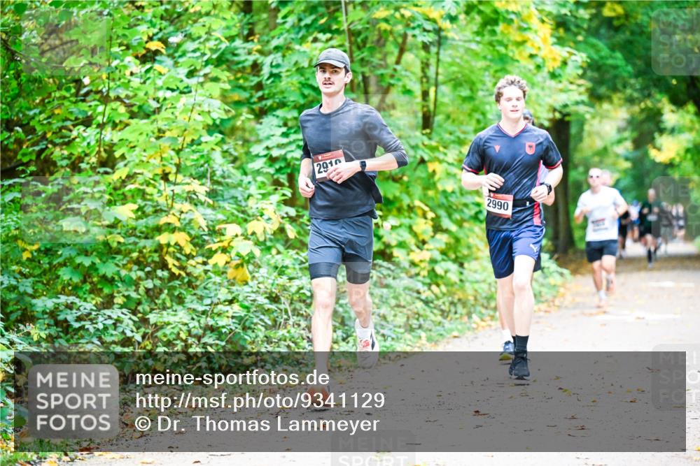 12.10.2025 - Bramfelder Halbmarathon 2025 Dr. Thomas Lammeyer http://msf.ph/oto/9341129 12.10.2025 09:50:49 Laufen 2910, 2990 meine-sportfotos.de