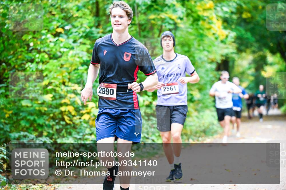 12.10.2025 - Bramfelder Halbmarathon 2025 Dr. Thomas Lammeyer http://msf.ph/oto/9341140 12.10.2025 09:50:51 Laufen 2990, 2561 meine-sportfotos.de
