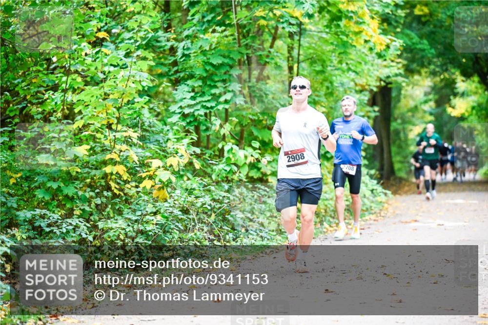 12.10.2025 - Bramfelder Halbmarathon 2025 Dr. Thomas Lammeyer http://msf.ph/oto/9341153 12.10.2025 09:50:53 Laufen 2908, 2708 meine-sportfotos.de