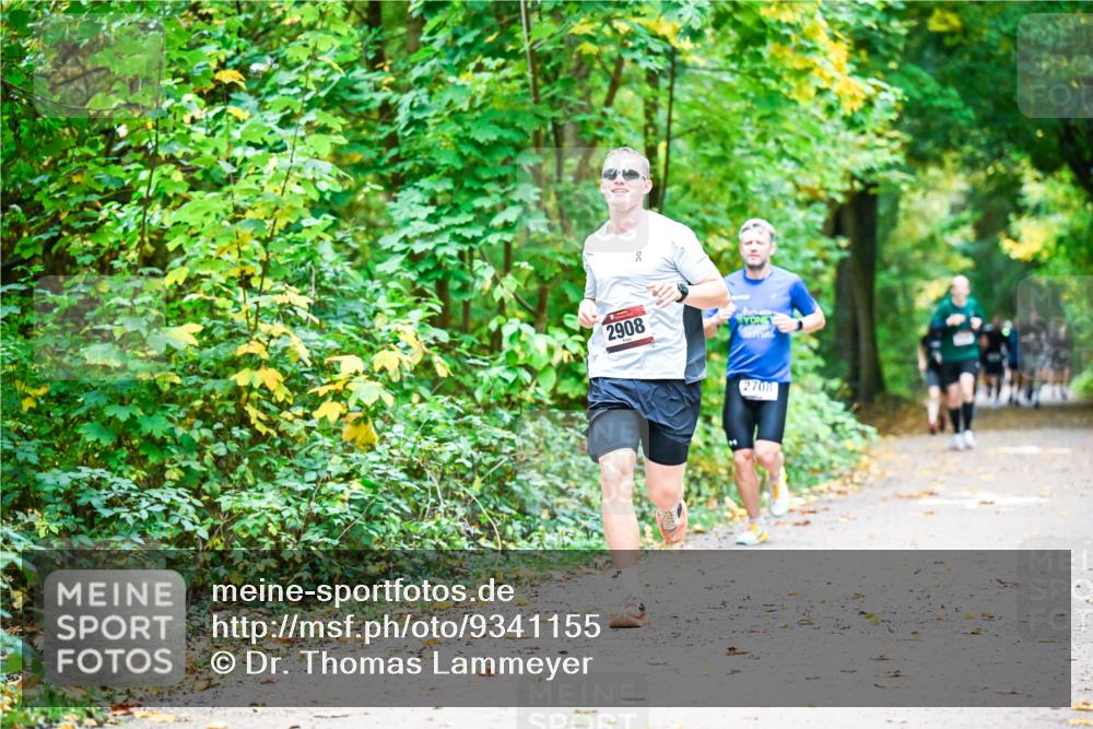 12.10.2025 - Bramfelder Halbmarathon 2025 Dr. Thomas Lammeyer http://msf.ph/oto/9341155 12.10.2025 09:50:53 Laufen 2908, 2708 meine-sportfotos.de