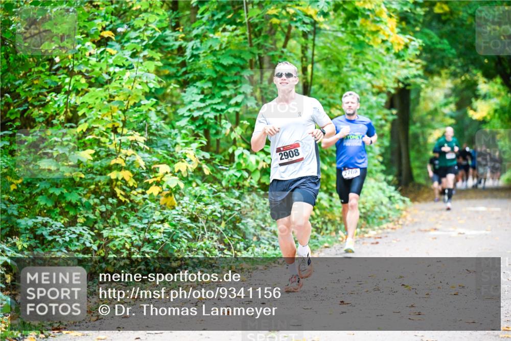 12.10.2025 - Bramfelder Halbmarathon 2025 Dr. Thomas Lammeyer http://msf.ph/oto/9341156 12.10.2025 09:50:53 Laufen 2908, 2708 meine-sportfotos.de