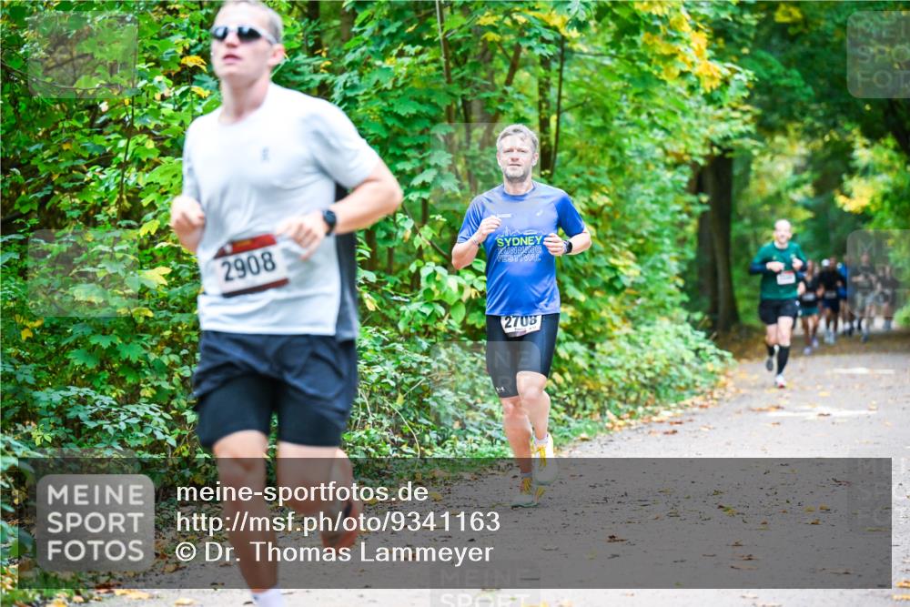 12.10.2025 - Bramfelder Halbmarathon 2025 Dr. Thomas Lammeyer http://msf.ph/oto/9341163 12.10.2025 09:50:55 Laufen 2908, 2708 meine-sportfotos.de