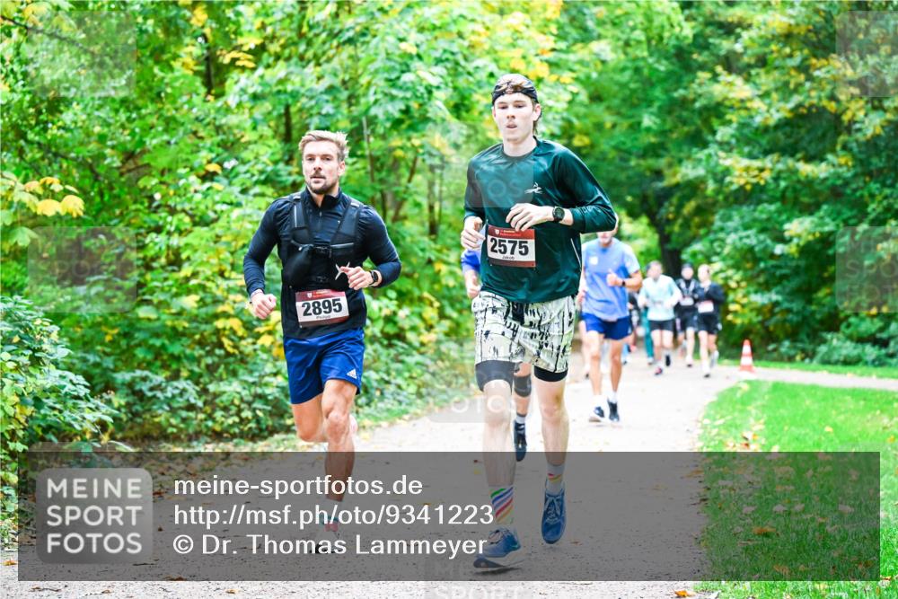 12.10.2025 - Bramfelder Halbmarathon 2025 Dr. Thomas Lammeyer http://msf.ph/oto/9341223 12.10.2025 09:51:09 Laufen 2895, 2575 meine-sportfotos.de