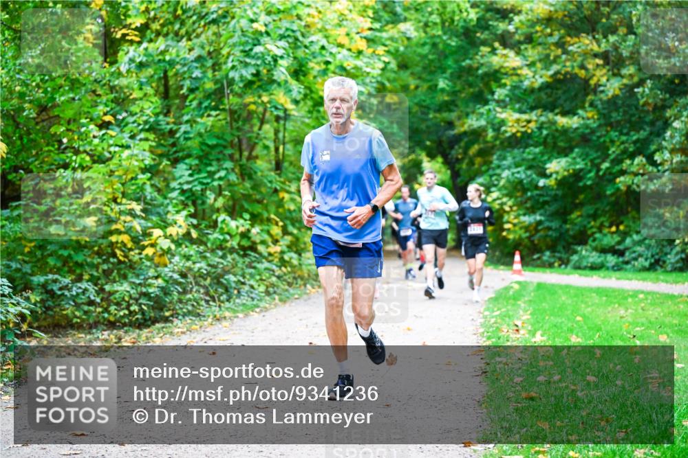 12.10.2025 - Bramfelder Halbmarathon 2025 Dr. Thomas Lammeyer http://msf.ph/oto/9341236 12.10.2025 09:51:11 Laufen  meine-sportfotos.de