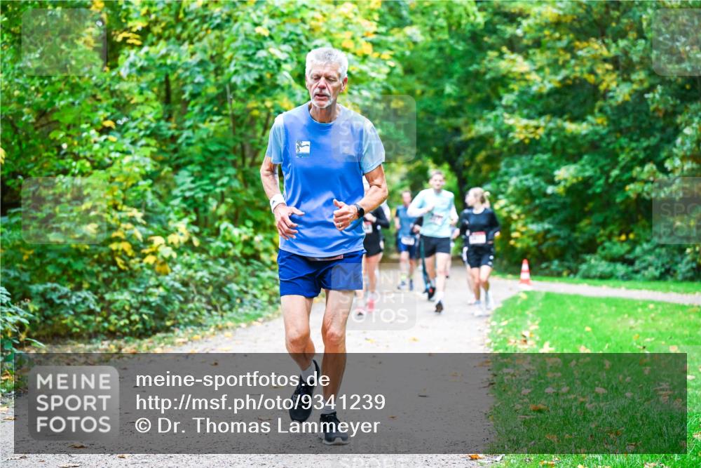 12.10.2025 - Bramfelder Halbmarathon 2025 Dr. Thomas Lammeyer http://msf.ph/oto/9341239 12.10.2025 09:51:12 Laufen  meine-sportfotos.de