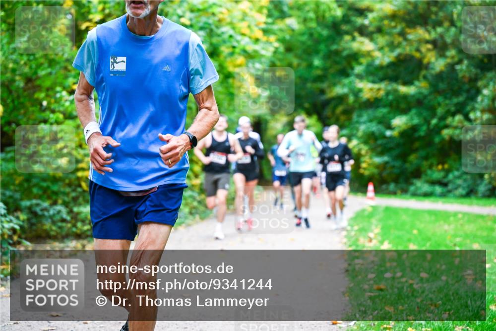 12.10.2025 - Bramfelder Halbmarathon 2025 Dr. Thomas Lammeyer http://msf.ph/oto/9341244 12.10.2025 09:51:12 Laufen 71 meine-sportfotos.de