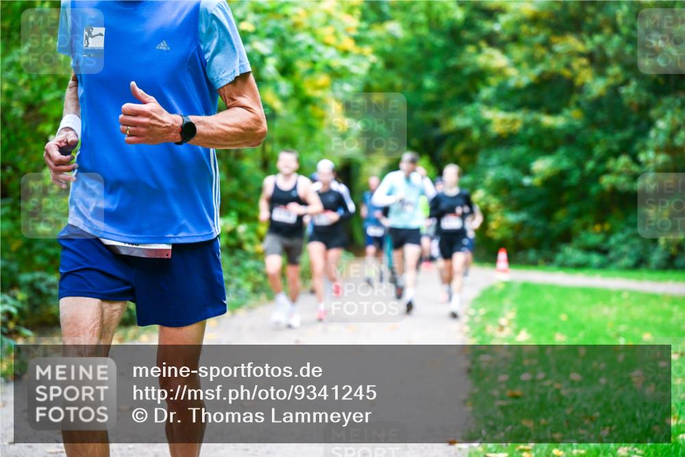 12.10.2025 - Bramfelder Halbmarathon 2025 Dr. Thomas Lammeyer http://msf.ph/oto/9341245 12.10.2025 09:51:12 Laufen  meine-sportfotos.de