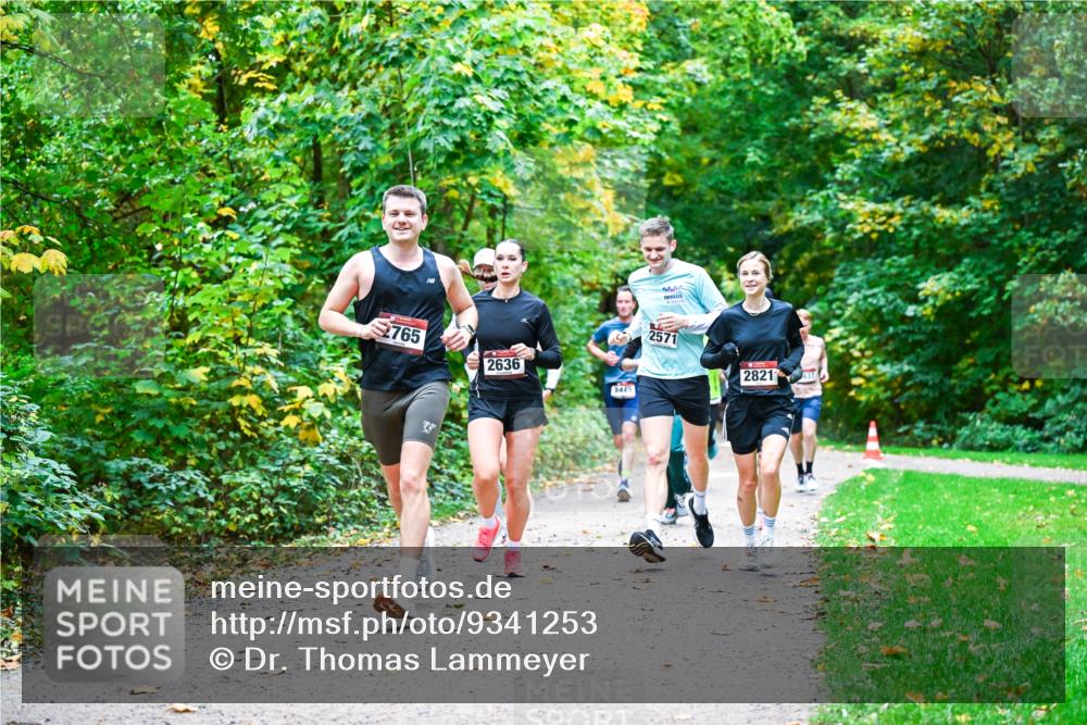 12.10.2025 - Bramfelder Halbmarathon 2025 Dr. Thomas Lammeyer http://msf.ph/oto/9341253 12.10.2025 09:51:13 Laufen 2765, 2636, 2449, 2571, 2821, 437 meine-sportfotos.de