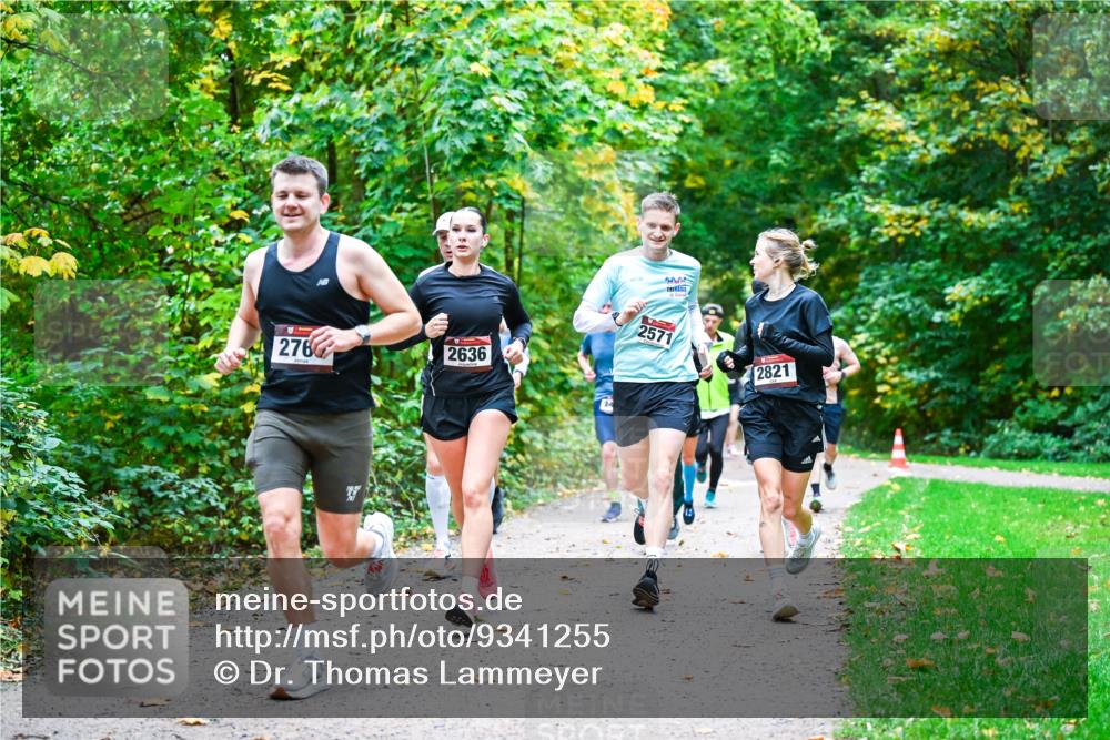 12.10.2025 - Bramfelder Halbmarathon 2025 Dr. Thomas Lammeyer http://msf.ph/oto/9341255 12.10.2025 09:51:14 Laufen 276, 2636, 3020, 2571, 2821 meine-sportfotos.de