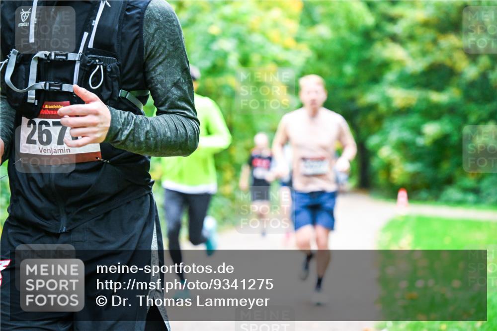 12.10.2025 - Bramfelder Halbmarathon 2025 Dr. Thomas Lammeyer http://msf.ph/oto/9341275 12.10.2025 09:51:17 Laufen 267 meine-sportfotos.de