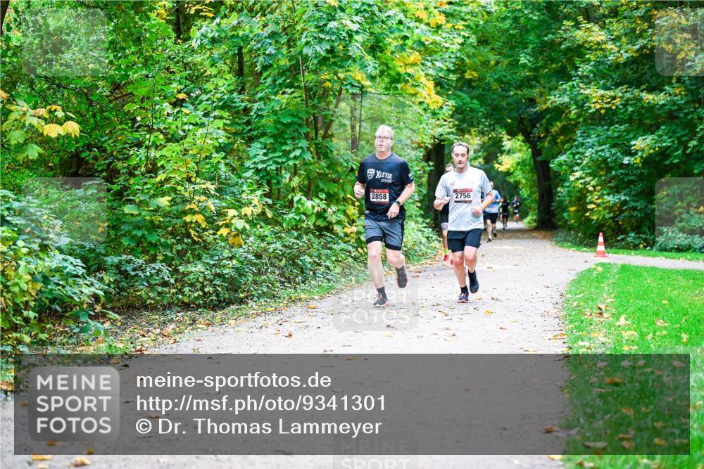 12.10.2025 - Bramfelder Halbmarathon 2025 Dr. Thomas Lammeyer http://msf.ph/oto/9341301 12.10.2025 09:51:26 Laufen 2756, 2858 meine-sportfotos.de