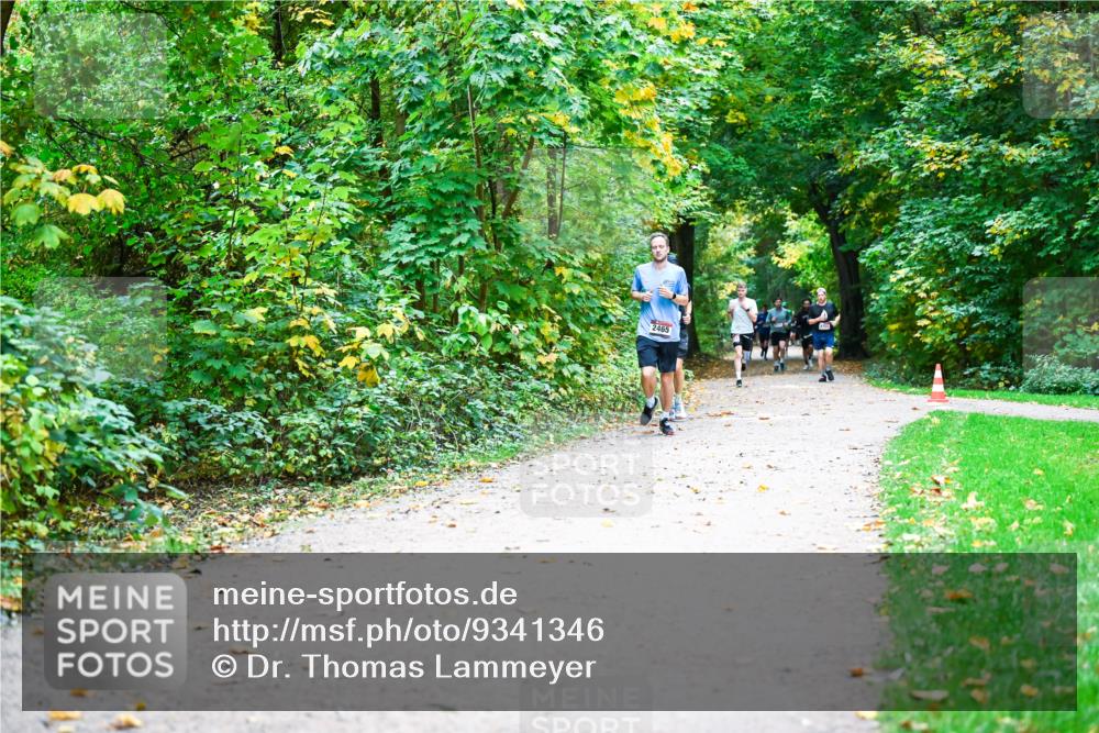 12.10.2025 - Bramfelder Halbmarathon 2025 Dr. Thomas Lammeyer http://msf.ph/oto/9341346 12.10.2025 09:51:32 Laufen 2465 meine-sportfotos.de