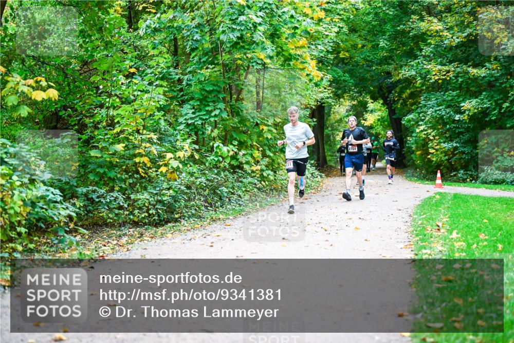 12.10.2025 - Bramfelder Halbmarathon 2025 Dr. Thomas Lammeyer http://msf.ph/oto/9341381 12.10.2025 09:51:38 Laufen 31, 2704 meine-sportfotos.de