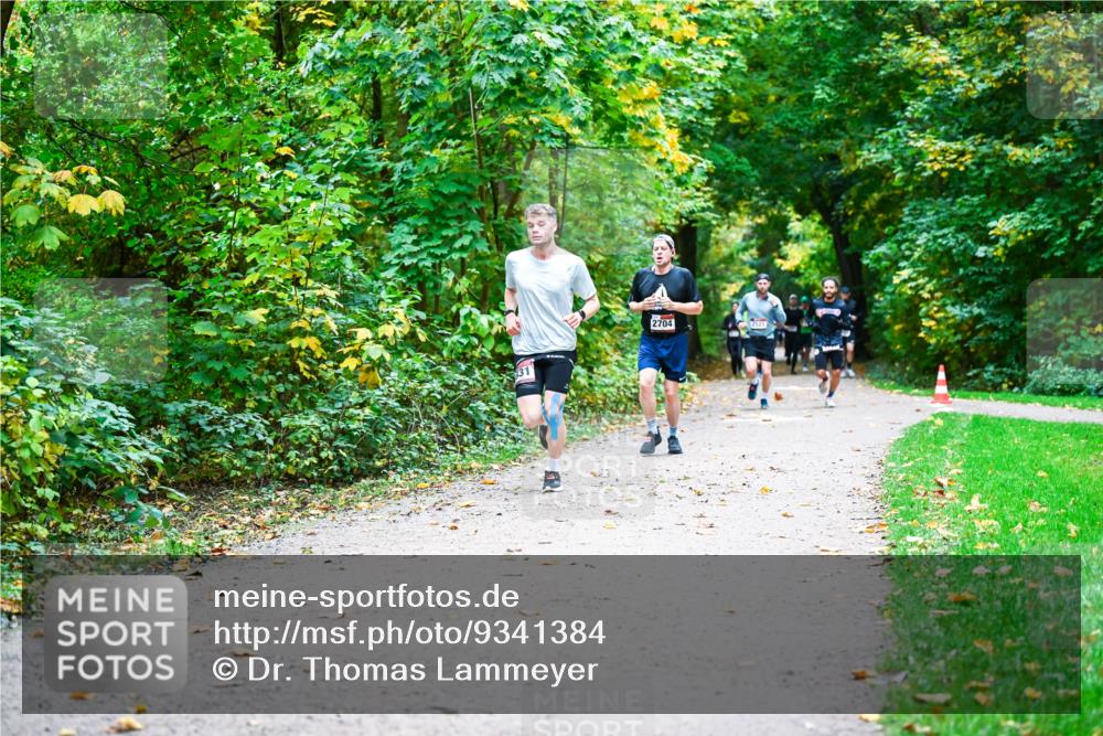 12.10.2025 - Bramfelder Halbmarathon 2025 Dr. Thomas Lammeyer http://msf.ph/oto/9341384 12.10.2025 09:51:40 Laufen 2704 meine-sportfotos.de