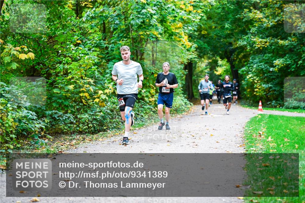 12.10.2025 - Bramfelder Halbmarathon 2025 Dr. Thomas Lammeyer http://msf.ph/oto/9341389 12.10.2025 09:51:40 Laufen 31, 2704 meine-sportfotos.de