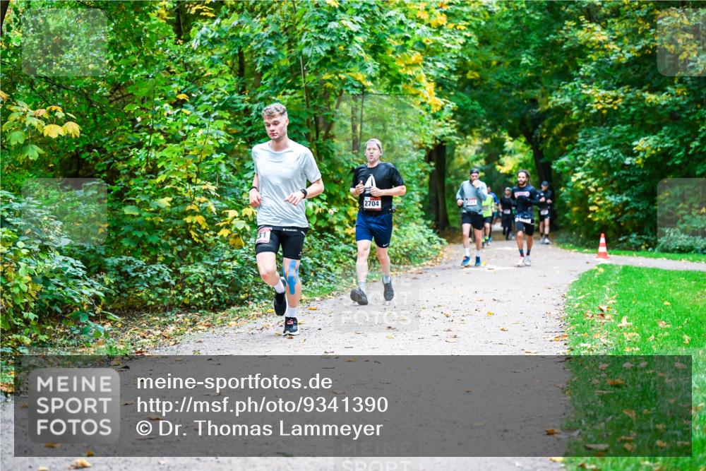 12.10.2025 - Bramfelder Halbmarathon 2025 Dr. Thomas Lammeyer http://msf.ph/oto/9341390 12.10.2025 09:51:40 Laufen 2704 meine-sportfotos.de