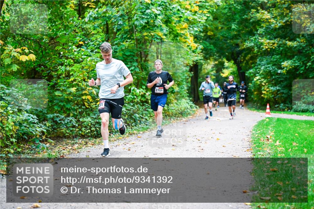 12.10.2025 - Bramfelder Halbmarathon 2025 Dr. Thomas Lammeyer http://msf.ph/oto/9341392 12.10.2025 09:51:41 Laufen 2704 meine-sportfotos.de