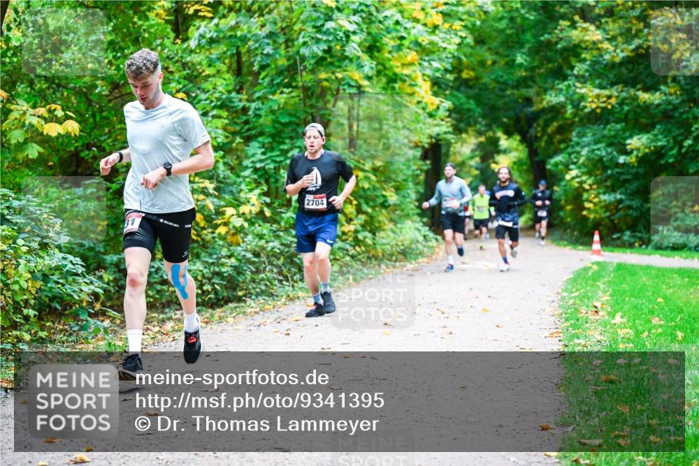 12.10.2025 - Bramfelder Halbmarathon 2025 Dr. Thomas Lammeyer http://msf.ph/oto/9341395 12.10.2025 09:51:41 Laufen 37, 2704 meine-sportfotos.de