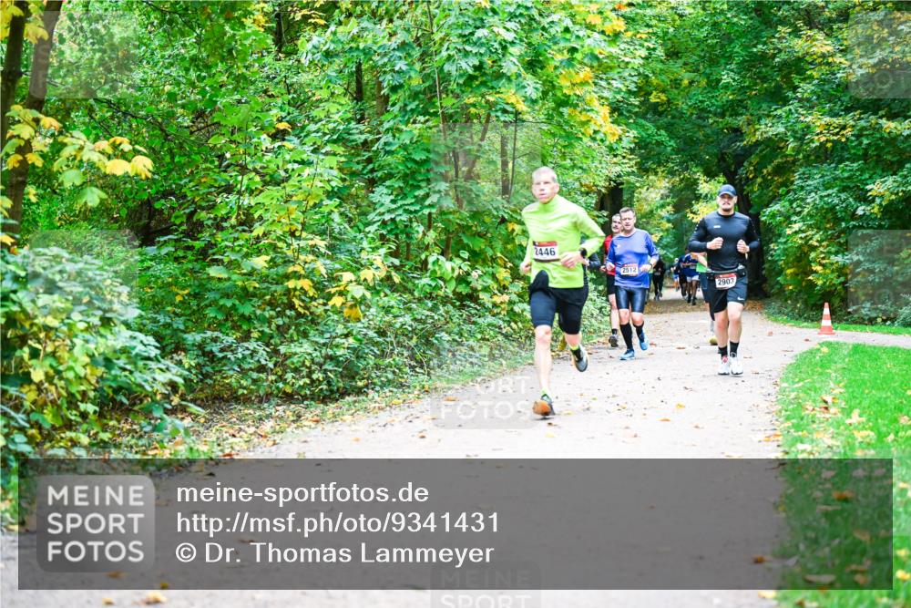 12.10.2025 - Bramfelder Halbmarathon 2025 Dr. Thomas Lammeyer http://msf.ph/oto/9341431 12.10.2025 09:51:48 Laufen 2446, 2512, 2903 meine-sportfotos.de