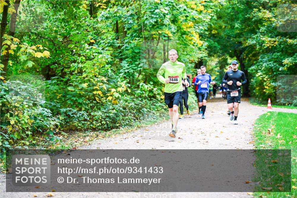 12.10.2025 - Bramfelder Halbmarathon 2025 Dr. Thomas Lammeyer http://msf.ph/oto/9341433 12.10.2025 09:51:48 Laufen 2446, 2512, 2903 meine-sportfotos.de