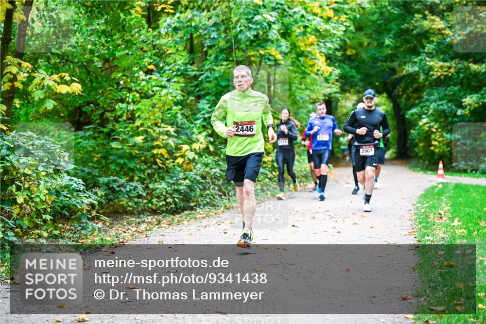 12.10.2025 - Bramfelder Halbmarathon 2025 Dr. Thomas Lammeyer http://msf.ph/oto/9341438 12.10.2025 09:51:49 Laufen 2446, 2511, 2512, 2903 meine-sportfotos.de