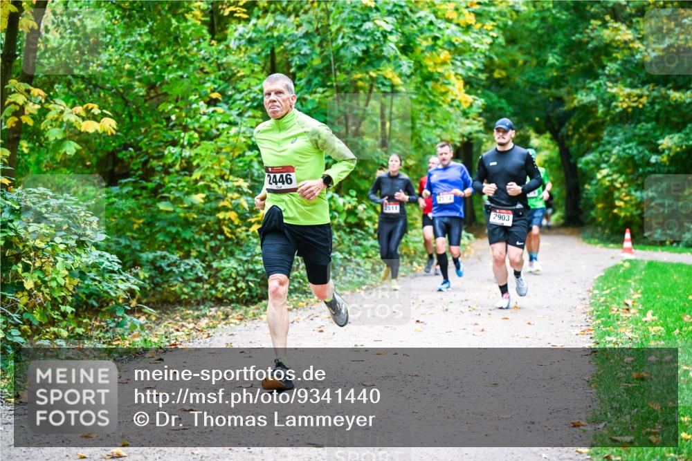 12.10.2025 - Bramfelder Halbmarathon 2025 Dr. Thomas Lammeyer http://msf.ph/oto/9341440 12.10.2025 09:51:49 Laufen 2446, 511, 2512, 2903 meine-sportfotos.de