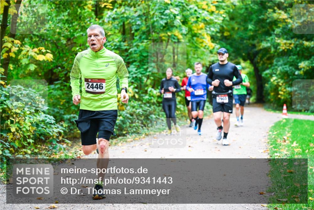 12.10.2025 - Bramfelder Halbmarathon 2025 Dr. Thomas Lammeyer http://msf.ph/oto/9341443 12.10.2025 09:51:49 Laufen 2446, 2903 meine-sportfotos.de