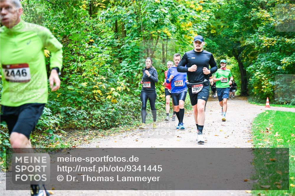 12.10.2025 - Bramfelder Halbmarathon 2025 Dr. Thomas Lammeyer http://msf.ph/oto/9341445 12.10.2025 09:51:50 Laufen 2446, 2511, 2512, 2903, 2979 meine-sportfotos.de
