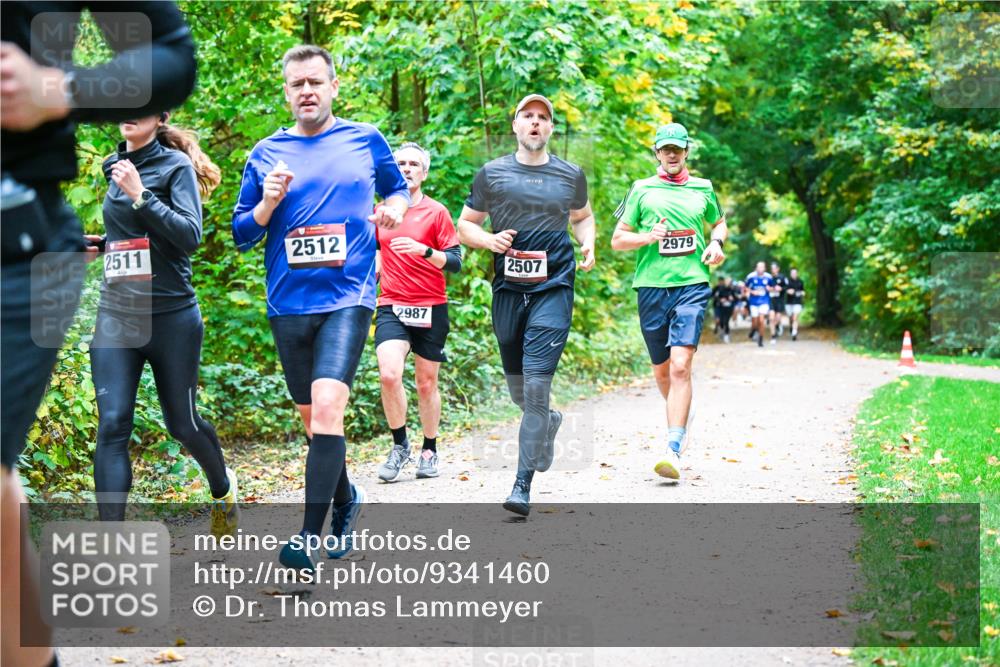 12.10.2025 - Bramfelder Halbmarathon 2025 Dr. Thomas Lammeyer http://msf.ph/oto/9341460 12.10.2025 09:51:52 Laufen 2511, 2512, 2987, 2507, 2979 meine-sportfotos.de