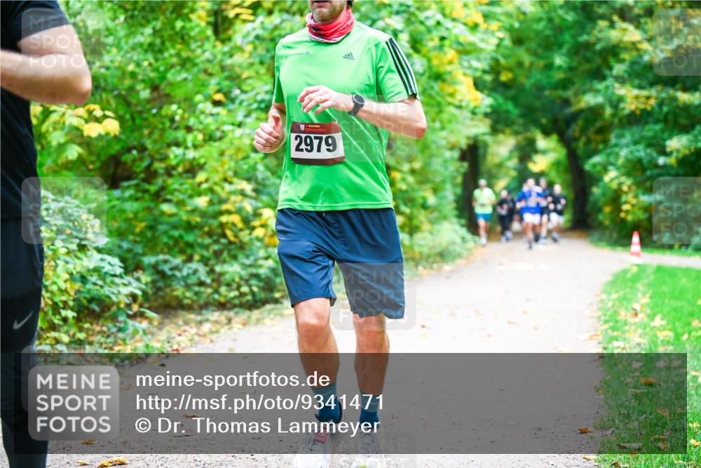 12.10.2025 - Bramfelder Halbmarathon 2025 Dr. Thomas Lammeyer http://msf.ph/oto/9341471 12.10.2025 09:51:54 Laufen 2979 meine-sportfotos.de
