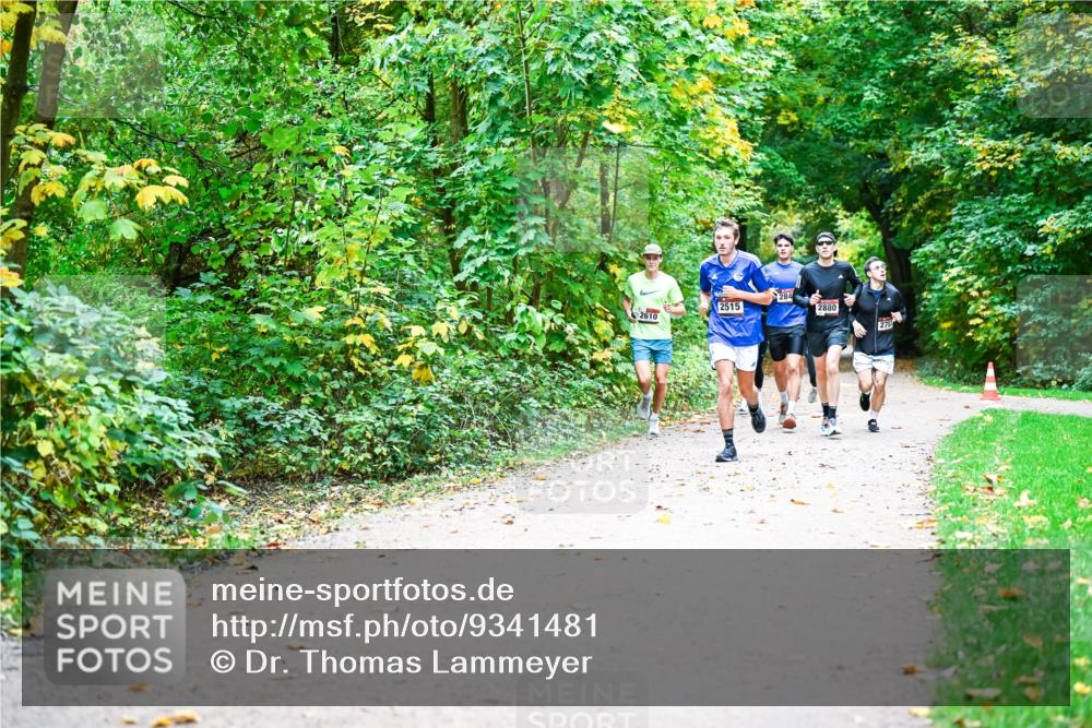 12.10.2025 - Bramfelder Halbmarathon 2025 Dr. Thomas Lammeyer http://msf.ph/oto/9341481 12.10.2025 09:52:00 Laufen 2515 meine-sportfotos.de