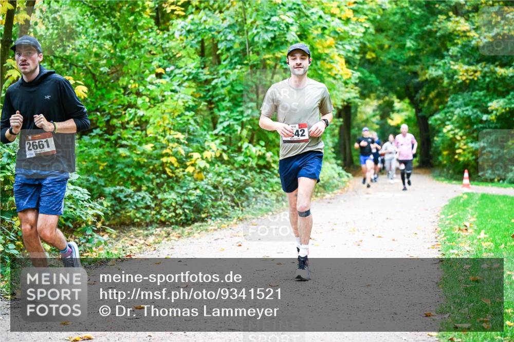 12.10.2025 - Bramfelder Halbmarathon 2025 Dr. Thomas Lammeyer http://msf.ph/oto/9341521 12.10.2025 09:52:07 Laufen 2661, 4114, 42 meine-sportfotos.de