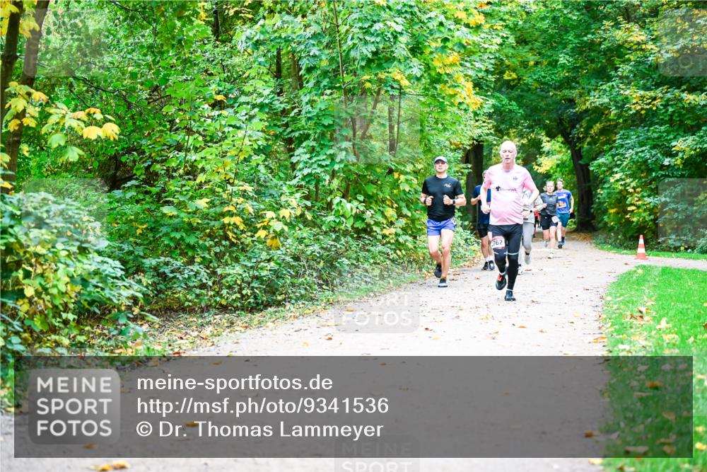12.10.2025 - Bramfelder Halbmarathon 2025 Dr. Thomas Lammeyer http://msf.ph/oto/9341536 12.10.2025 09:52:11 Laufen 762 meine-sportfotos.de