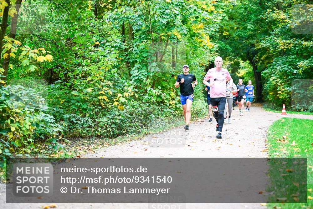 12.10.2025 - Bramfelder Halbmarathon 2025 Dr. Thomas Lammeyer http://msf.ph/oto/9341540 12.10.2025 09:52:11 Laufen 762, 487 meine-sportfotos.de