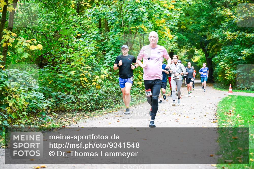 12.10.2025 - Bramfelder Halbmarathon 2025 Dr. Thomas Lammeyer http://msf.ph/oto/9341548 12.10.2025 09:52:13 Laufen 62, 2487 meine-sportfotos.de