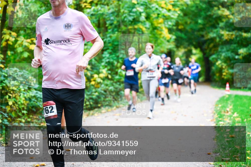 12.10.2025 - Bramfelder Halbmarathon 2025 Dr. Thomas Lammeyer http://msf.ph/oto/9341559 12.10.2025 09:52:14 Laufen 162 meine-sportfotos.de