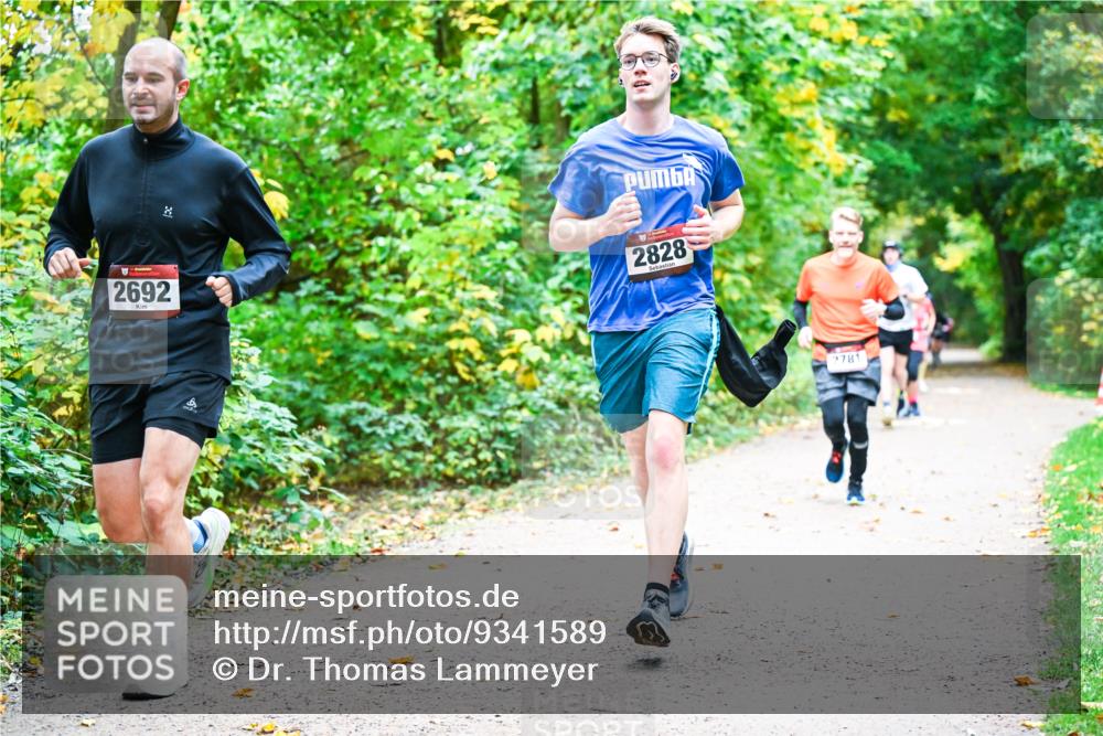 12.10.2025 - Bramfelder Halbmarathon 2025 Dr. Thomas Lammeyer http://msf.ph/oto/9341589 12.10.2025 09:52:20 Laufen 2692, 2828, 2781 meine-sportfotos.de