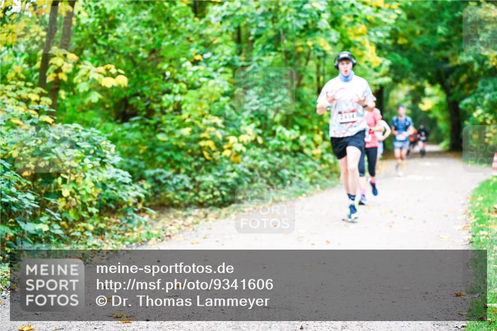 12.10.2025 - Bramfelder Halbmarathon 2025 Dr. Thomas Lammeyer http://msf.ph/oto/9341606 12.10.2025 09:52:23 Laufen  meine-sportfotos.de