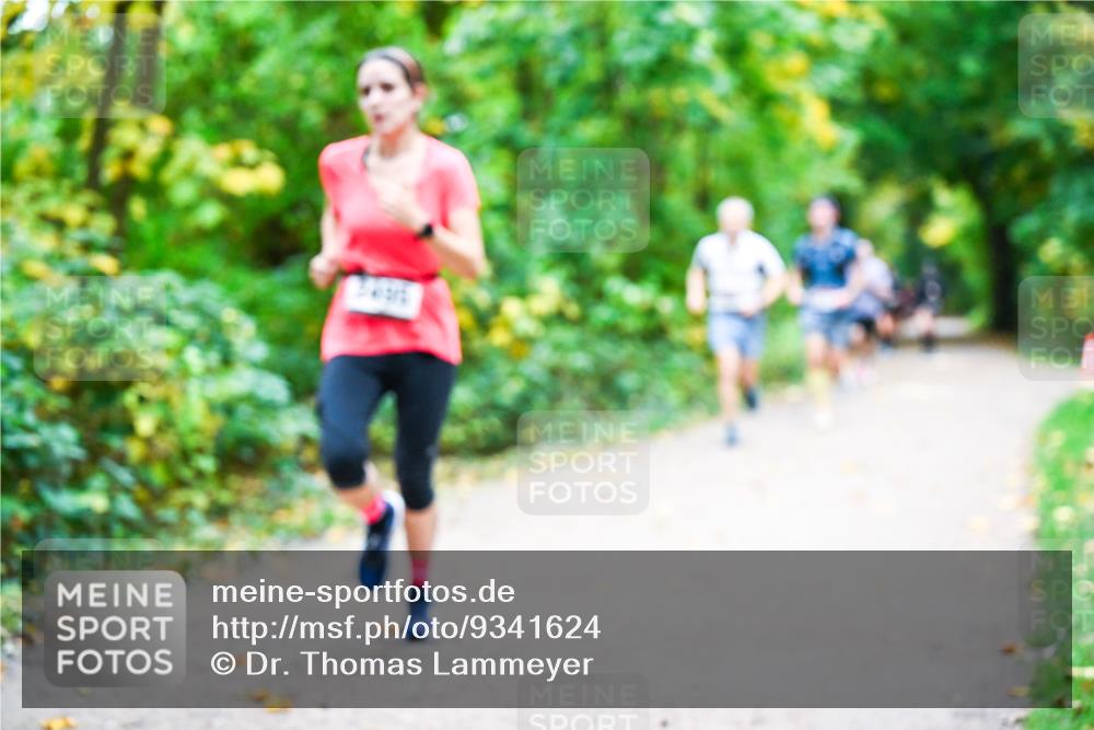12.10.2025 - Bramfelder Halbmarathon 2025 Dr. Thomas Lammeyer http://msf.ph/oto/9341624 12.10.2025 09:52:26 Laufen  meine-sportfotos.de