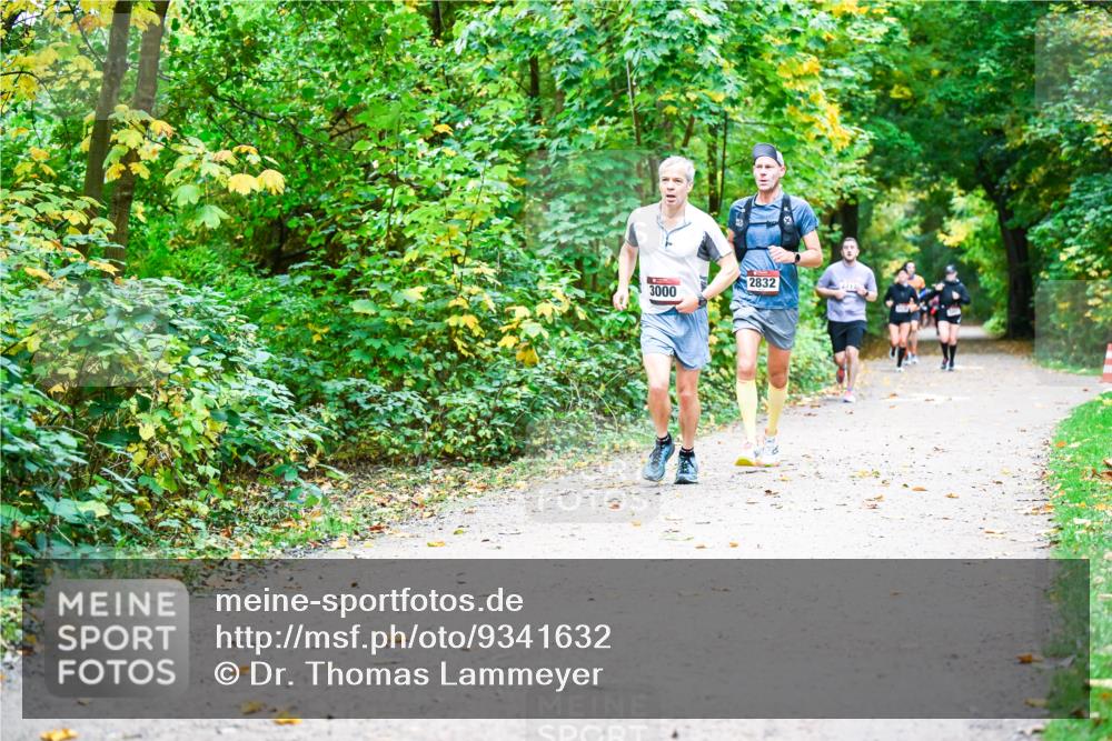 12.10.2025 - Bramfelder Halbmarathon 2025 Dr. Thomas Lammeyer http://msf.ph/oto/9341632 12.10.2025 09:52:27 Laufen 3000, 2832 meine-sportfotos.de