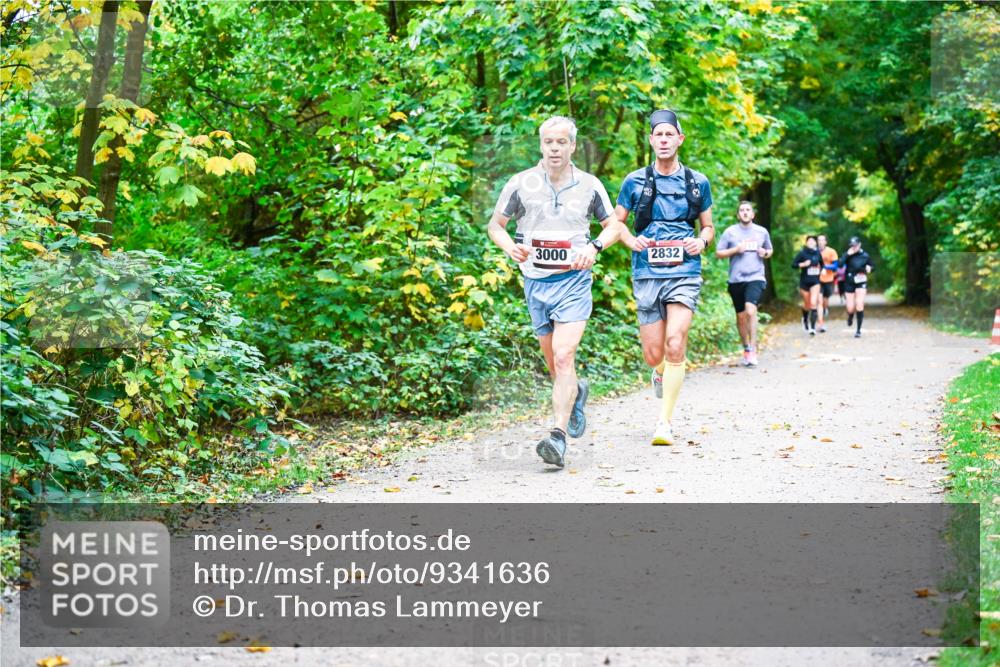 12.10.2025 - Bramfelder Halbmarathon 2025 Dr. Thomas Lammeyer http://msf.ph/oto/9341636 12.10.2025 09:52:27 Laufen 3000, 2832 meine-sportfotos.de
