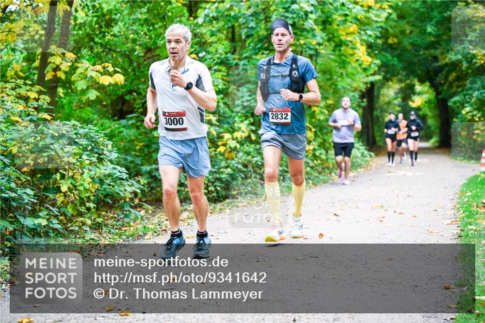 12.10.2025 - Bramfelder Halbmarathon 2025 Dr. Thomas Lammeyer http://msf.ph/oto/9341642 12.10.2025 09:52:28 Laufen 3000 meine-sportfotos.de